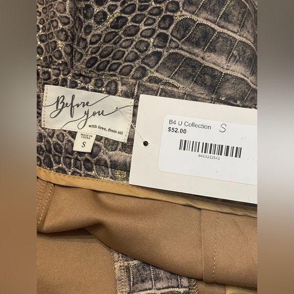 Before You Collection Crocodile Print Shorts NWT Small - Picture 7 of 10